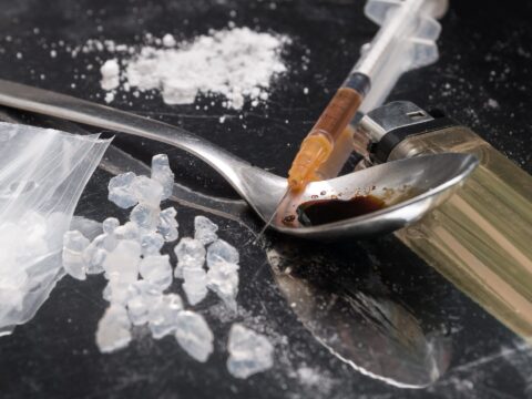Crystal Meth: Signs of Abuse, Withdrawal and Detox